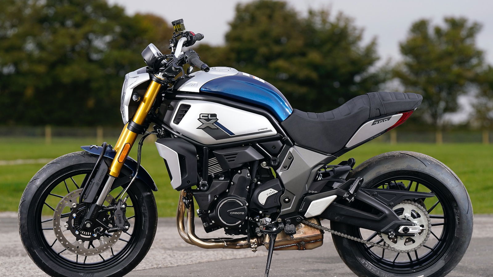 CFMoto naked